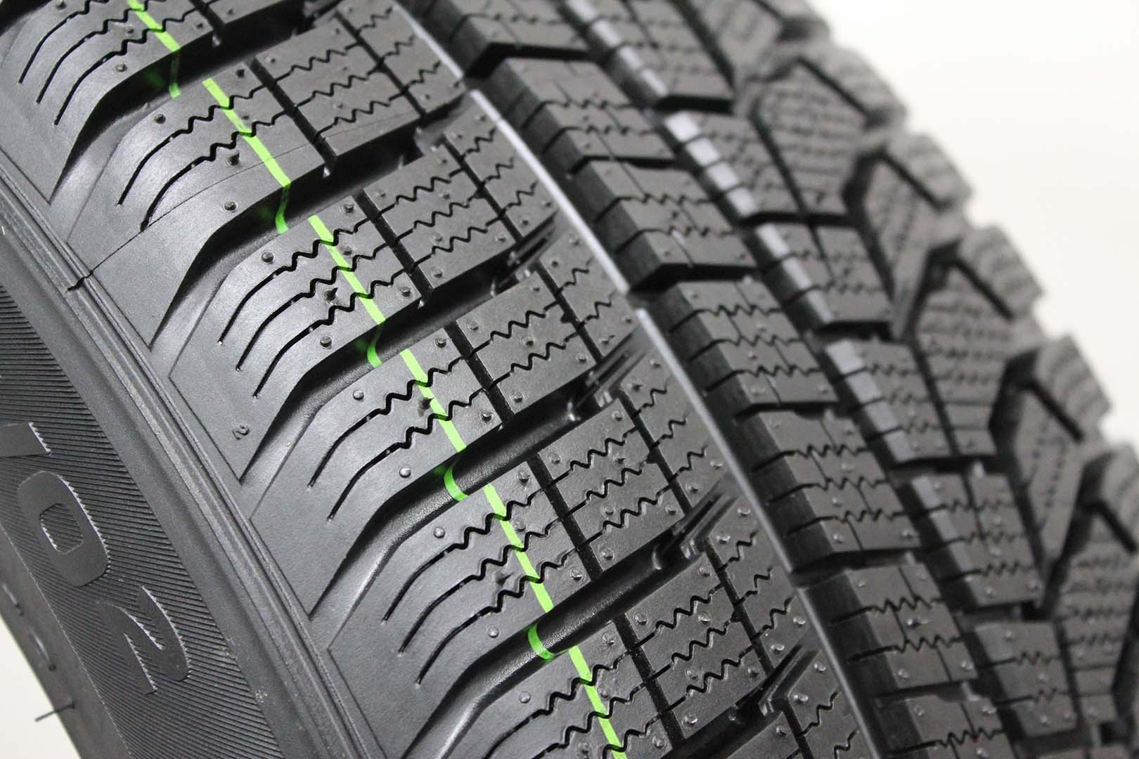 Hankook_Winter_I_Cept_Evo_2_W320B_RunFlat_2