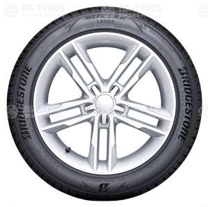 Bridgestone Blizzak LM005 225/55 R19 99V