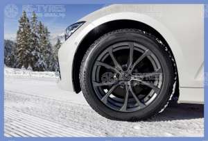 Goodyear Ultra Grip Performance 3 305/35 R21 109V