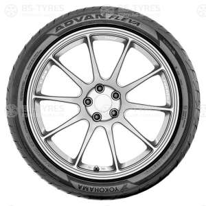 Yokohama Advan Fleva V701 215/55 R16 93W