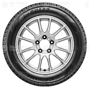Yokohama Ice Guard IG60 245/40 R20 95Q